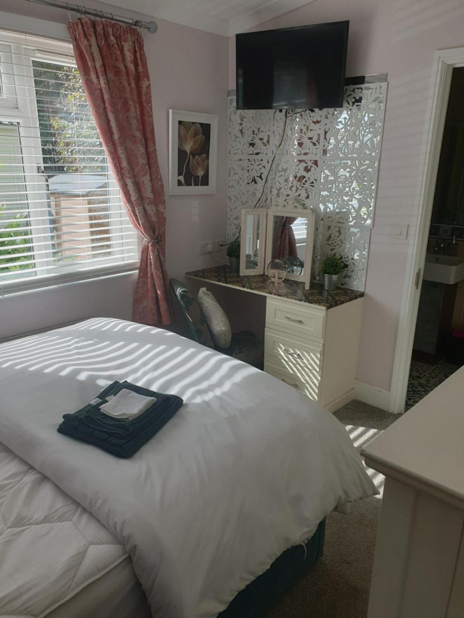 Unique 2 Bed *